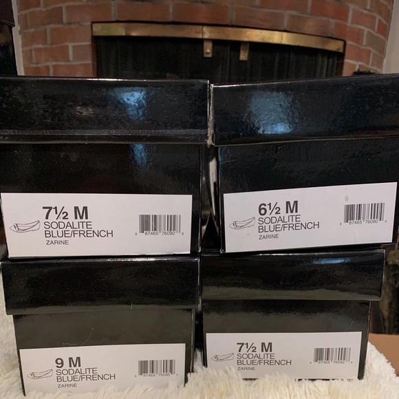 BCBG PARIS Zarine Blue Suede flats - Picture 7 of 7